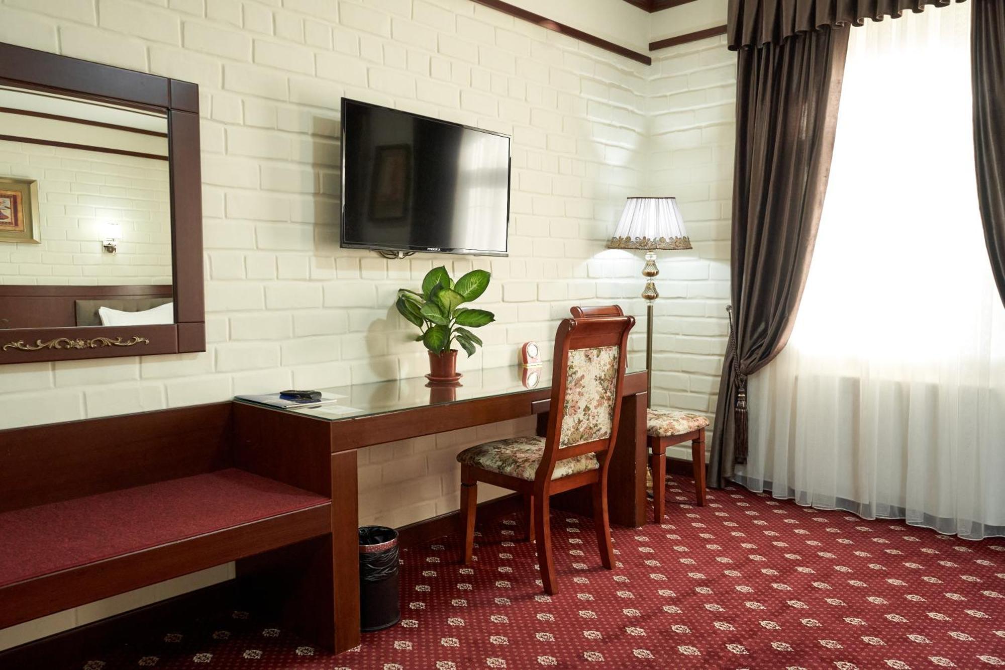 Rakat Plaza Hotel Tasjkent Buitenkant foto