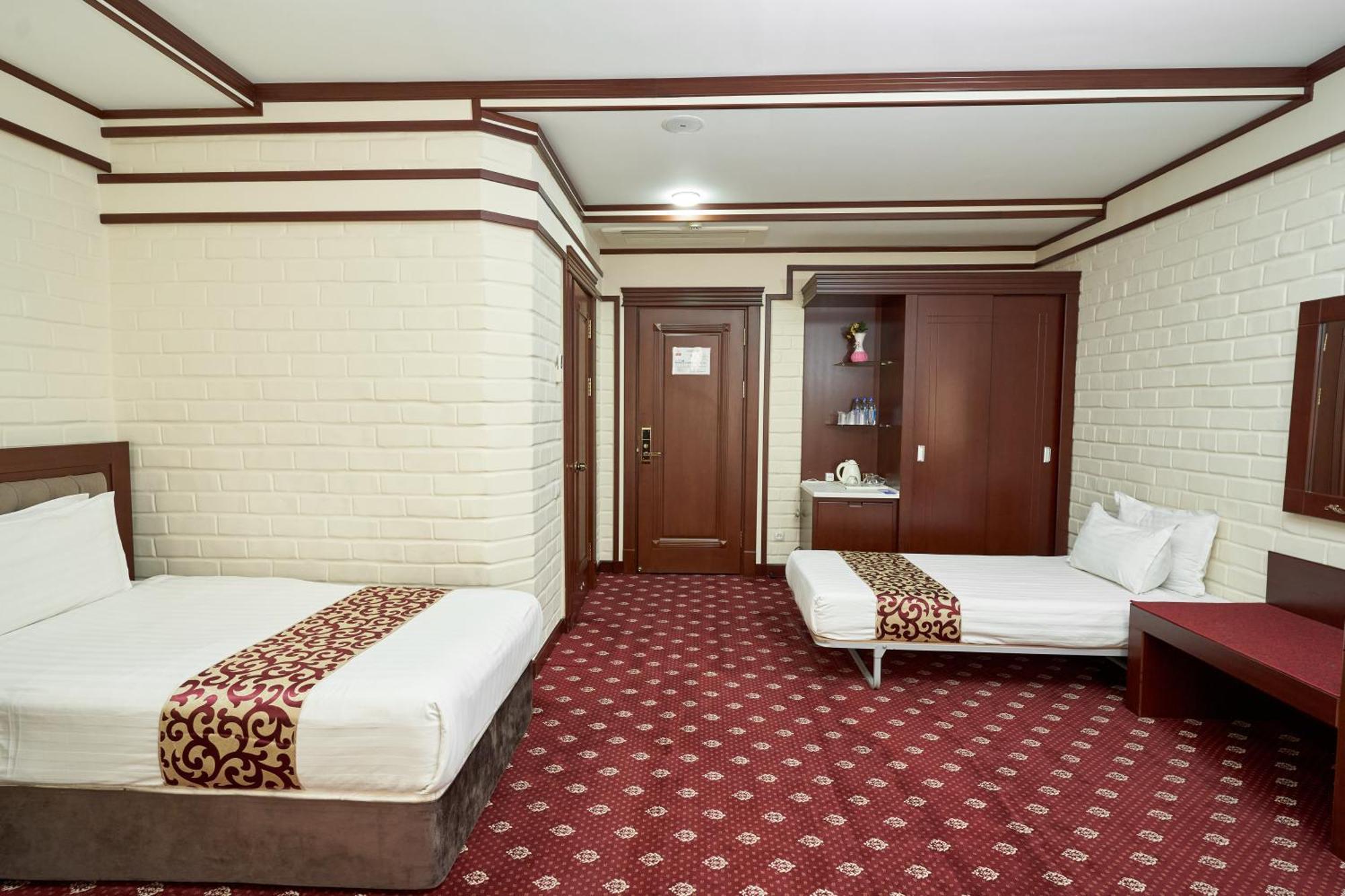 Rakat Plaza Hotel Tasjkent Buitenkant foto