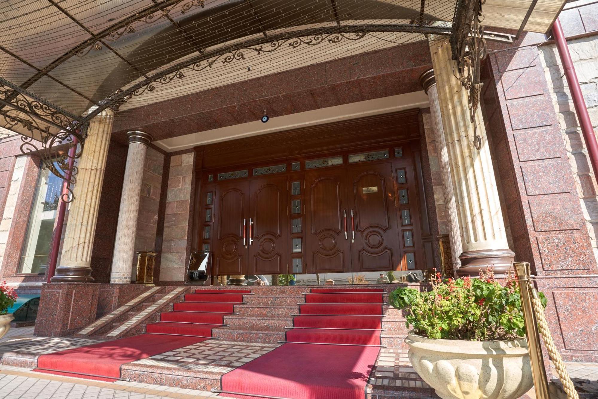 Rakat Plaza Hotel Tasjkent Buitenkant foto