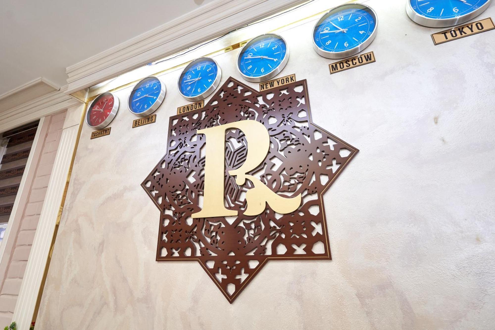 Rakat Plaza Hotel Tasjkent Buitenkant foto